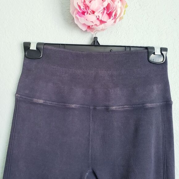 Spiritual Gangster Washed Dark Gray‎ Self Love Leggings - Picture 3 of 7